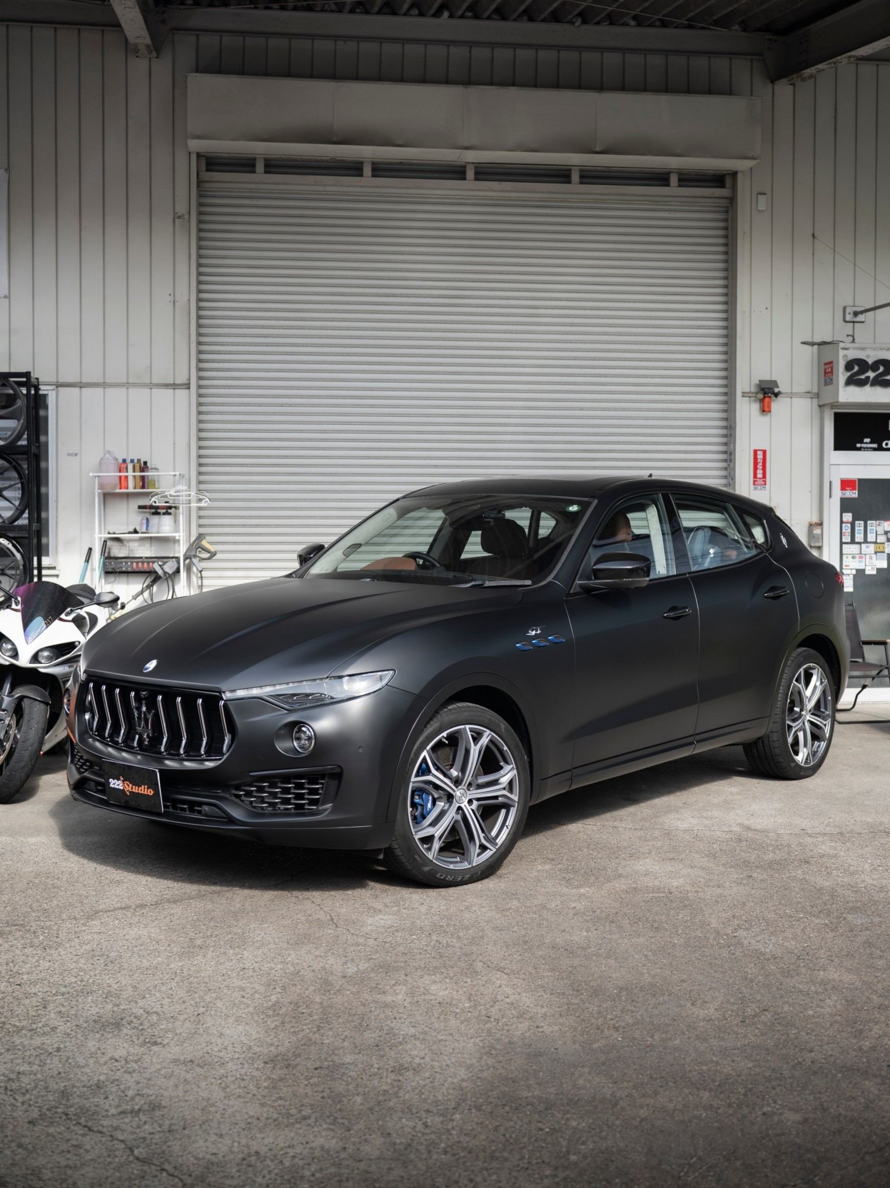 マセラティ　レヴァンテ