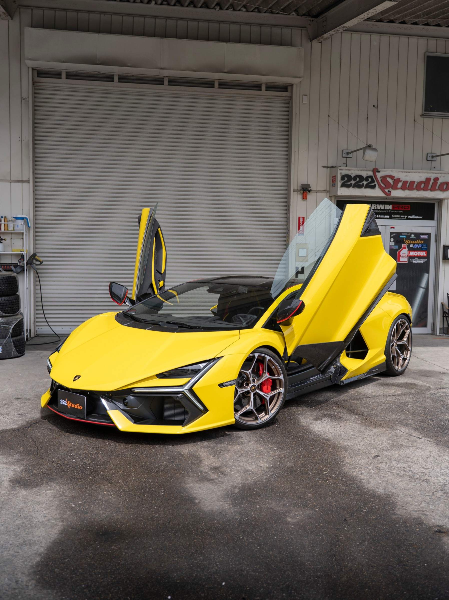 ランボルギーニ Revuelto